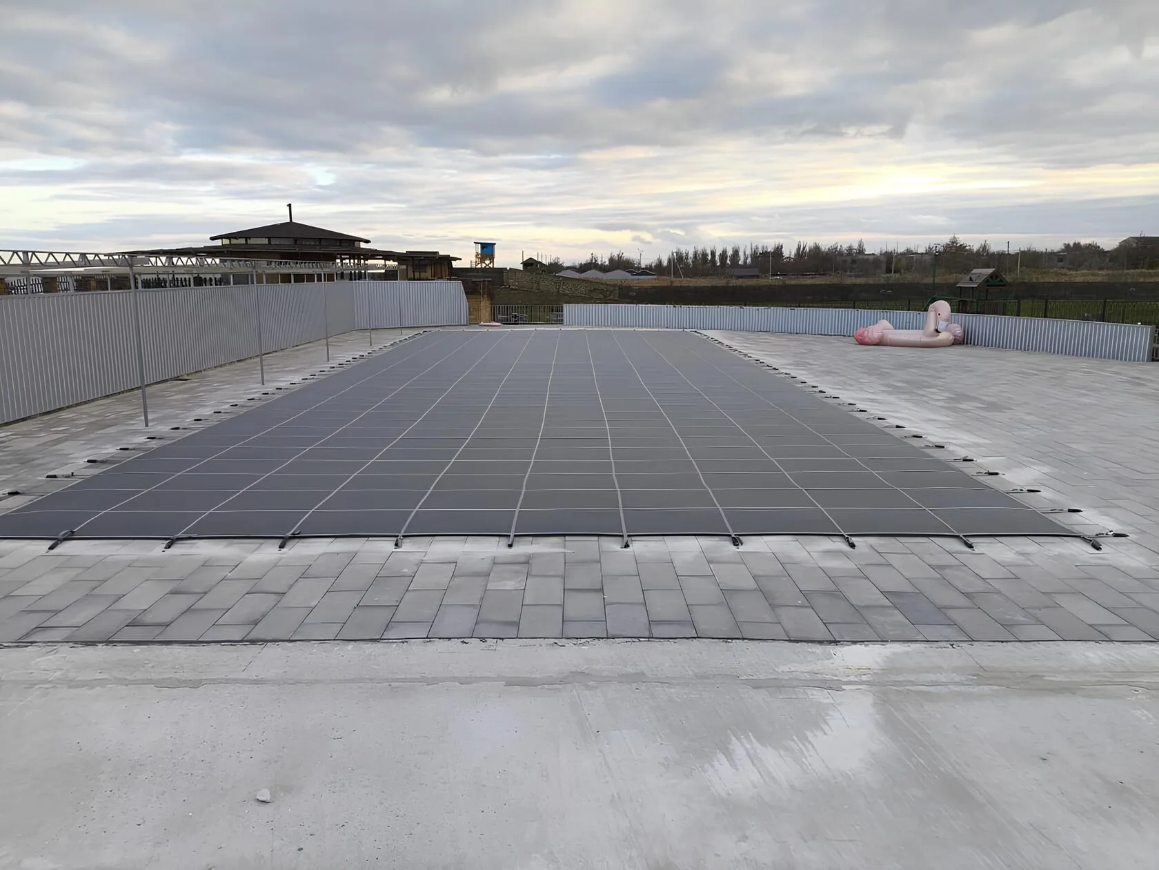 Защитное покрывало для бассейна в Волхове